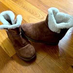 Ladies Size 7 wedge bootie